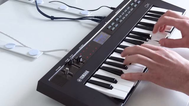 Yamaha Reface DX Synthesizer | Play Part 1 (Sounds demo) смотреть онлайн