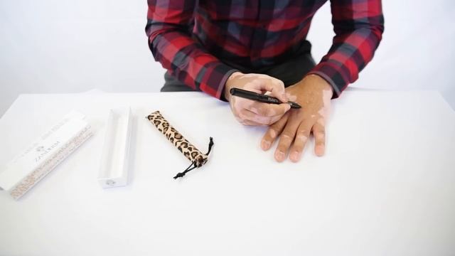 Vitiligo Makeup Tutorial - How To Cover Vitiligo - Zanderm Precision Applicator