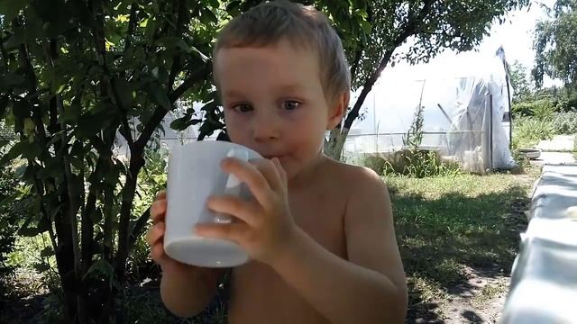 Как почистить кокос самый быстрый, простой и эффективный способ смотреть онлайн