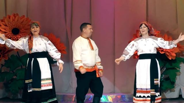 "Ой при лужку, при лужке..." смотреть онлайн