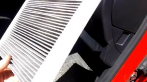Замена фильтра салона на  skoda fabia.Replacing the cabin filter on a skoda fabia.