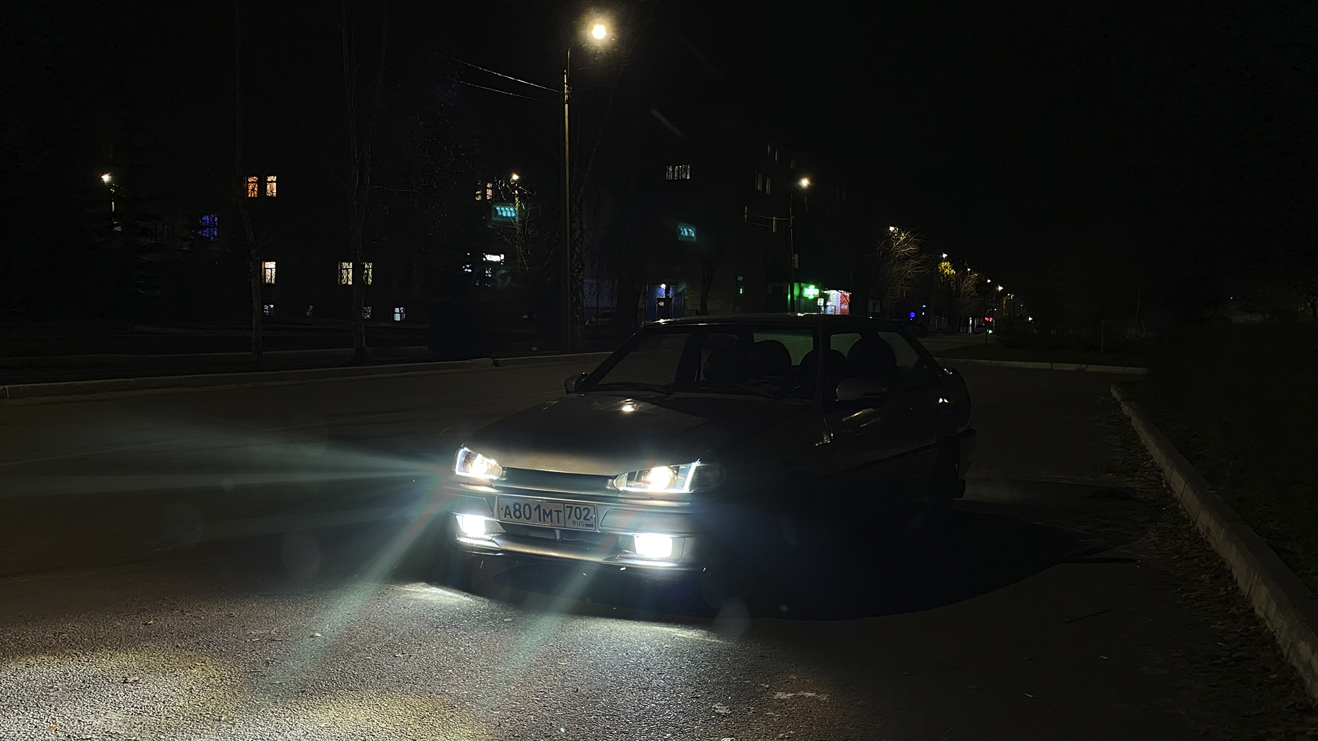 ЛИНЗЫ на ВАЗ своими руками. Дешевая и быстрая доработка по линзованной оптике смотреть онлайн