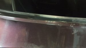 Как снять внешний уплотнитель стекла ("бархотка"), на Хёндэ Элантра 2008 год