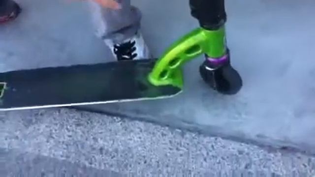 Alexs SCOOTER CHECK смотреть онлайн