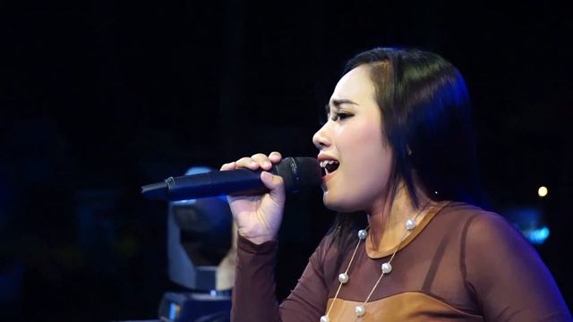 TERKESIMA FEBBI MAMAMIA CAMELIA GAJIHAN смотреть онлайн