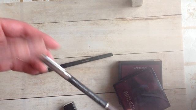 Покупки косметики Artdeco(Румяна.Помада.Карандаши). смотреть онлайн