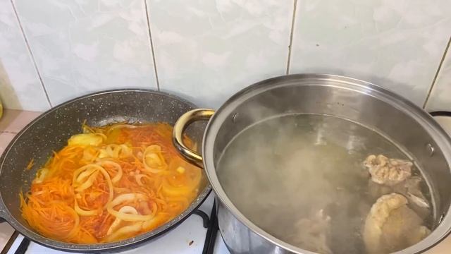 Ас бұршақ сорпасы өте дәмді! Гороховый суп. Көп зат қажет етпейді. Бір жасағаннан шығады