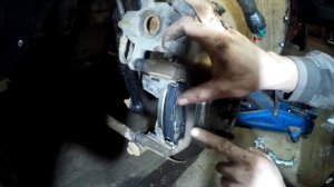 Шевроле Лачетти (Chevrolet Lacetti) замена задних тормозных колодок своими руками.