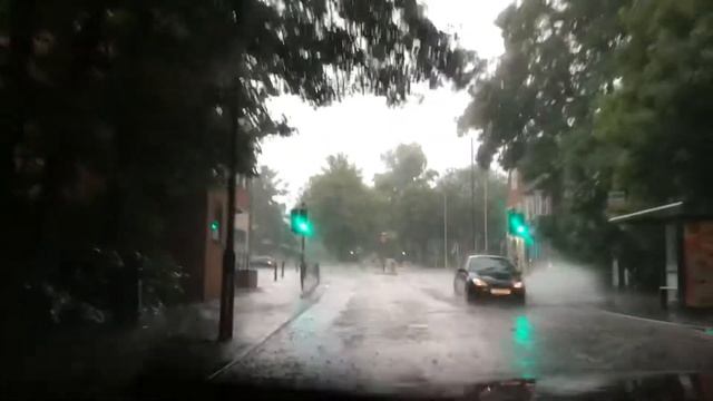 Letchworth Garden City UK flooding 12th June 2016 смотреть онлайн