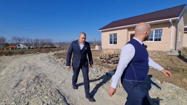 Недорогие ДОМА и земельные участки в пригороде Новороссийска | Коттеджный ПОСЕЛОК в станице Раевска смотреть онлайн