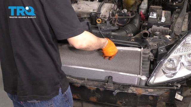 How to Replace Radiator & Fans 2007-2009 Saturn Aura смотреть онлайн