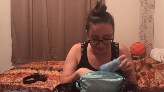 What’s in my pump bag? Breast pumping bag video смотреть онлайн