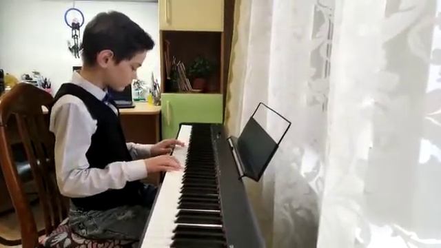 Марк Абсалямов, 5 класс. Казахская народная песня "Маусымжан" обр. А.Кусеновой смотреть онлайн