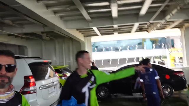 Starting our MOTORBIKE TRIP from JAKARTA to SABANG | SUMATRA, INDONESIA [Episode 1] смотреть онлайн