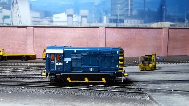 Hornby Class 08 with Zimo Dcc Sound and Custom Lights смотреть онлайн