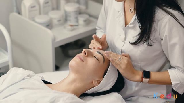 Кто такой косметолог-эстетист, как выучиться смотреть онлайн