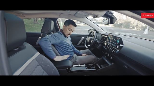 Citroen C4 2022 (4K) - Mucho más que una cara bonita en esta nueva generación del hatchback francés смотреть онлайн