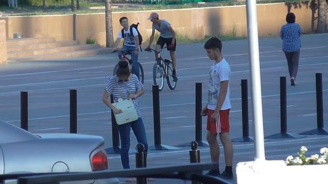 Проверка на честность / Check on honesty Social Experiment смотреть онлайн