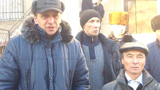 Не дадим учинить расправу над своим товарищем! смотреть онлайн