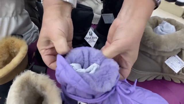 ЗИМНИИ НОВИНКИ от DALIDA❄️ ДУТИКИ ИЗ НАТУРАЛЬНОЙ КОЖИ?САДОВОД.МОСКВА #рыноксадовод #женскаяобувь смотреть онлайн