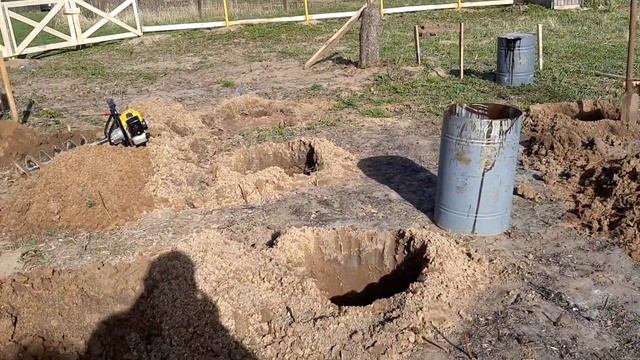 Купил себе дачный участок и решил строить каркасный дом.