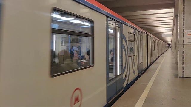 81-765/766/767 Москва отправляется со станции Свиблово смотреть онлайн