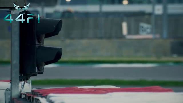 Is Max Verstappen already a better driver than Lewis Hamilton l 44F1 смотреть онлайн