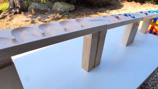 Лабиринт, шарики, залипалово?