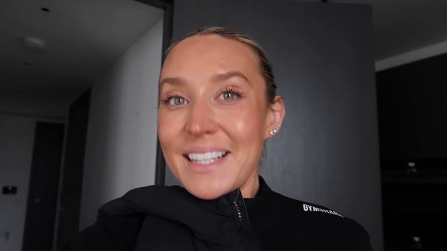 CHANEL HANDBAG UNBOXING! | VLOG! | Freya Killin смотреть онлайн