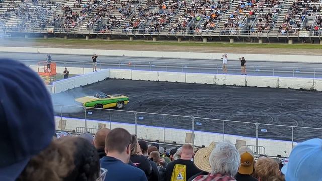 ROMAN ATWOOD does a GREAT burnout, but the car had issues смотреть онлайн