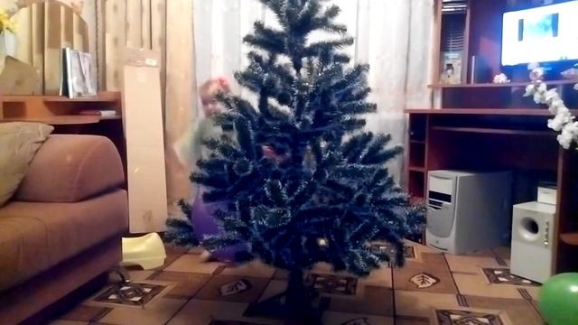 Елка у Полины смотреть онлайн