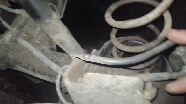 Рено лагуна 2.замена трос ручник и колодок. смотреть онлайн