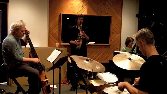 Chelsea Bridge - Matt Wayne смотреть онлайн