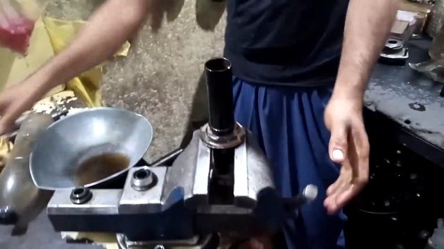 How To Rebuild Car Shock Absorber l Shocks Oil Refill смотреть онлайн