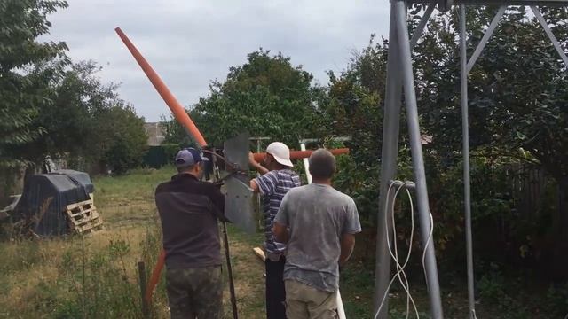 Ветрогенератор своими руками из мотор колеса! Установка и первый запус смотреть онлайн