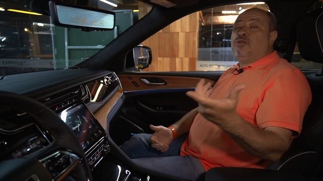Полный обзор и тест Jeep Grand Cherokee 4XE Summit Reserve смотреть онлайн