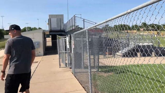 Visiting Grand Prairie with team Vergil Ortiz смотреть онлайн