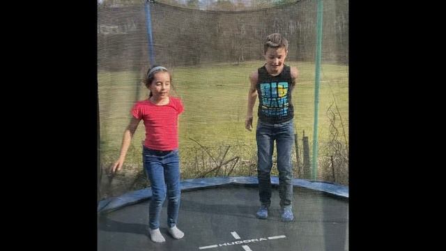 Дети на даче / Kids