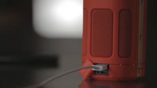 Wireless Bluetooth Speaker 4.0 Portable Celtic Blu TALLBOY 2017 смотреть онлайн