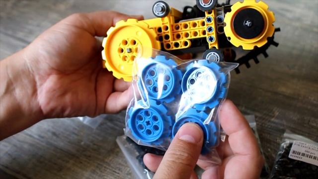 Не скользящие гусеницы для LEGO Technik (набор 42095) смотреть онлайн