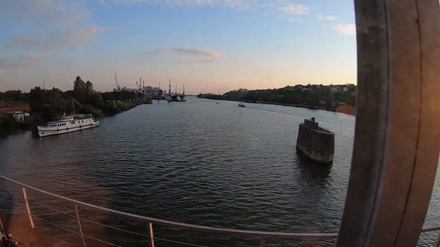 Дорога на Черное море / Воронеж / Ростов / Дон / Туапсе смотреть онлайн