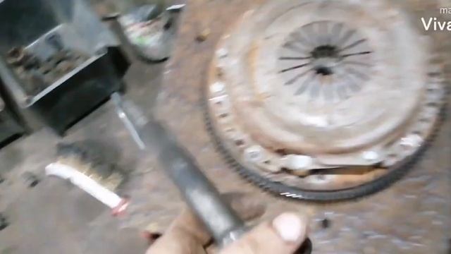 Полноценное сцепление на мини тракторпогрузчик