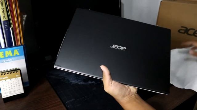 UNBOXING LAPTOP ACER ASPIRE 5 INTEL CORE I7 смотреть онлайн