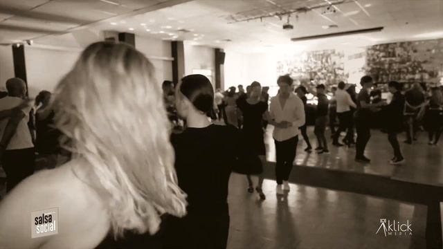 Freestyle Social Salsa Sydney Terry - Georgina смотреть онлайн