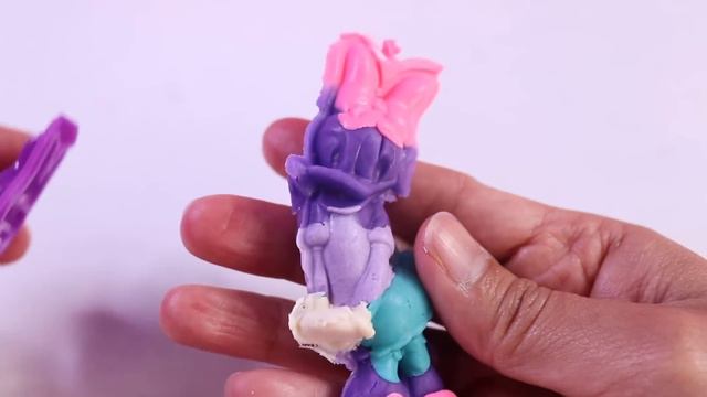 Making Minnie Mouse & Daisy Duck Dough Clay Creations смотреть онлайн