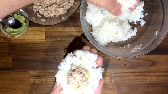 Y2mate.com - Онигири с тунцом Onigiri_480p.mp4