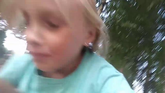 я гуляю с друзьями на плащятке смотреть онлайн