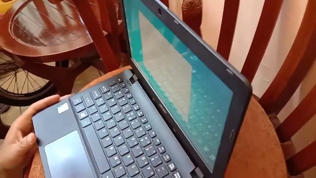 Notebook Acer second 11" netbook bekas kondisi mulus slim tipis bisa cod Surabaya Sidoarjo laptop смотреть онлайн