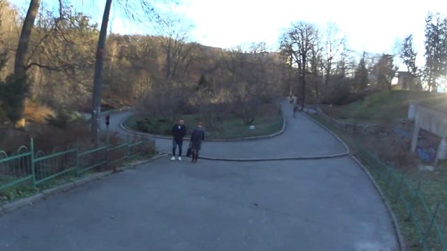 Cyclist's diary. В ботаническом саду, не смотря на холод, зацвели магнолии и одинокий рододендрон) смотреть онлайн