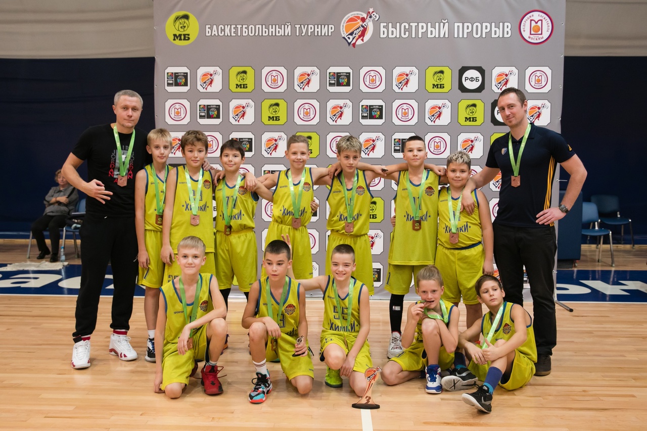 Парад открытия турнира «Быстрый прорыв - Минибаскет» среди юношей и девушек 2011 г.р.